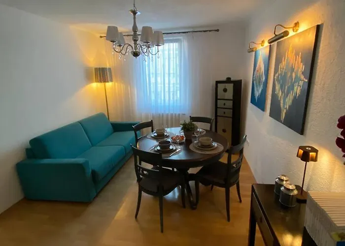 Apartment La E Bella